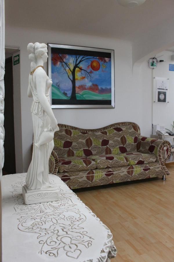 Hospedaje Sary House Bogota Ngoại thất bức ảnh