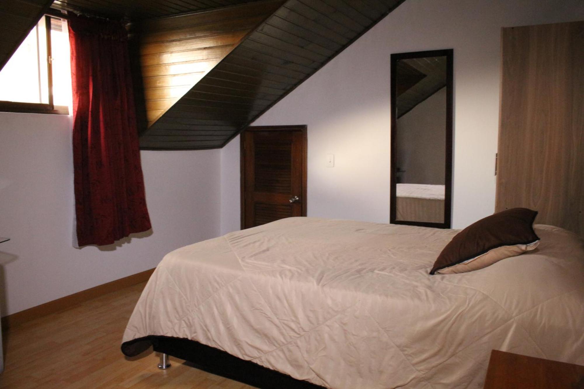 Hospedaje Sary House Bogota Ngoại thất bức ảnh
